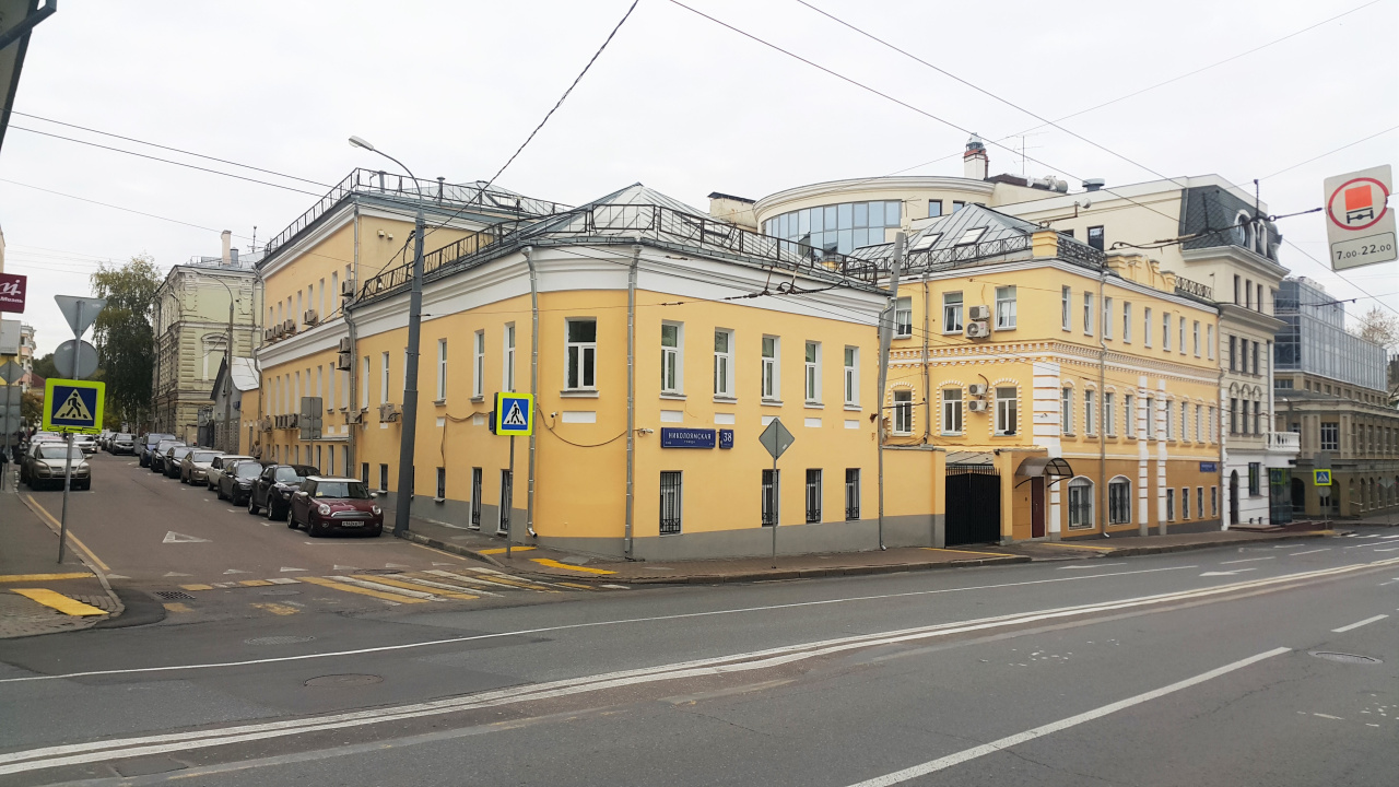 фасад дома, здание по адресу г Москва, ул Николоямская, д 38 стр 1